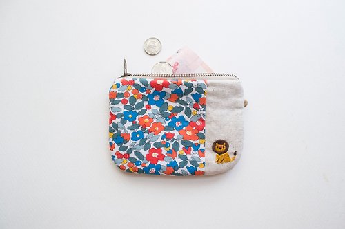 Momshoo 獅子 Lion Embroidered Liberty Print Petit Zip Pouch