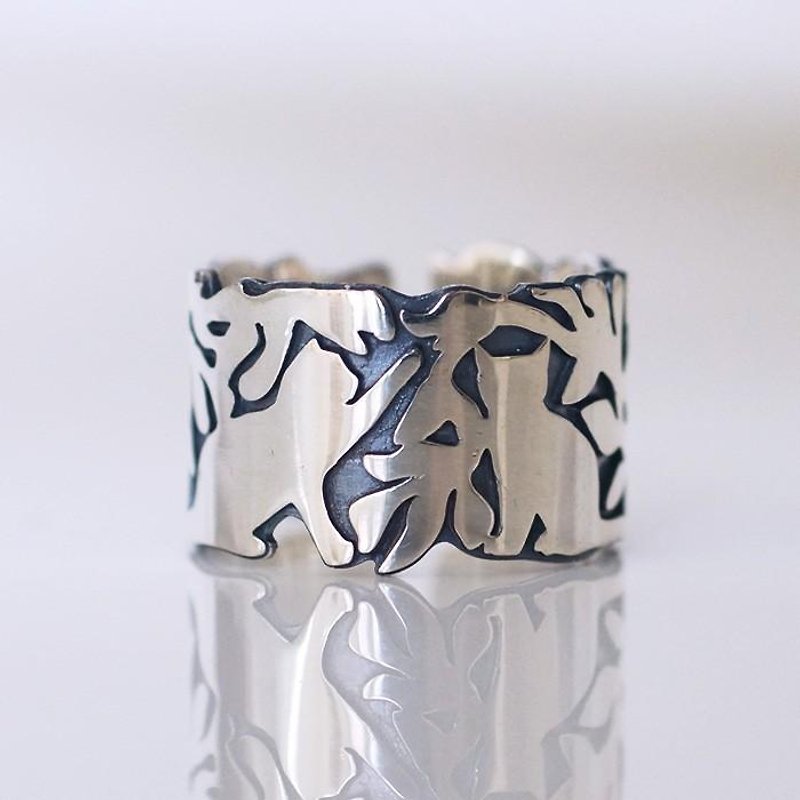 Living Ring Men with a Cat - General Rings - Other Metals Silver