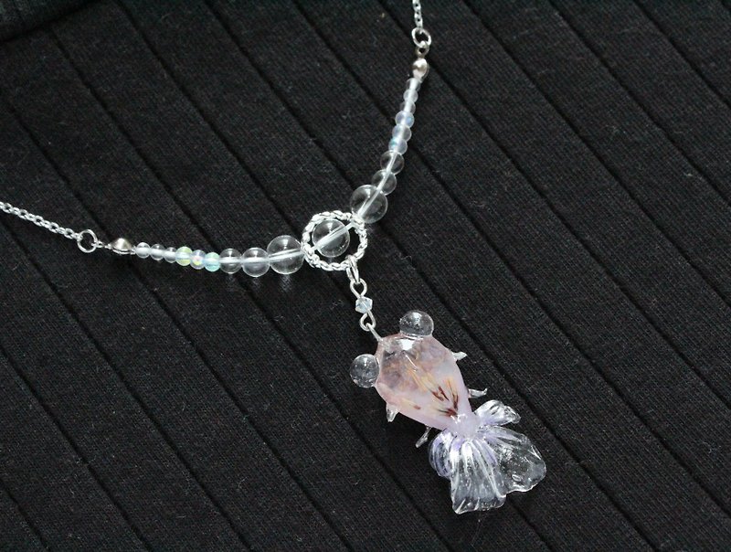 【UV resin】 goldfish necklace - Necklaces - Resin Purple