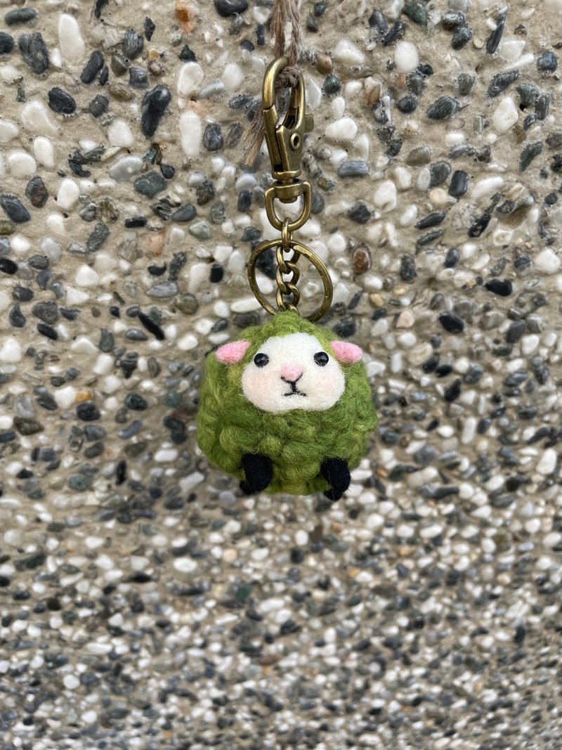 芥末綠 小羊 吊飾 聖誕禮物 - 鑰匙圈/鑰匙包 - 羊毛 