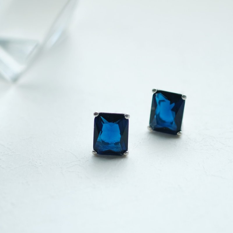 Sapphire Square Earrings Silver 925 - ต่างหู - โลหะ สีน้ำเงิน