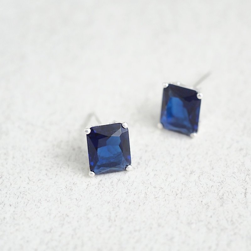 Sapphire Square Earrings Silver 925 - ต่างหู - โลหะ สีน้ำเงิน