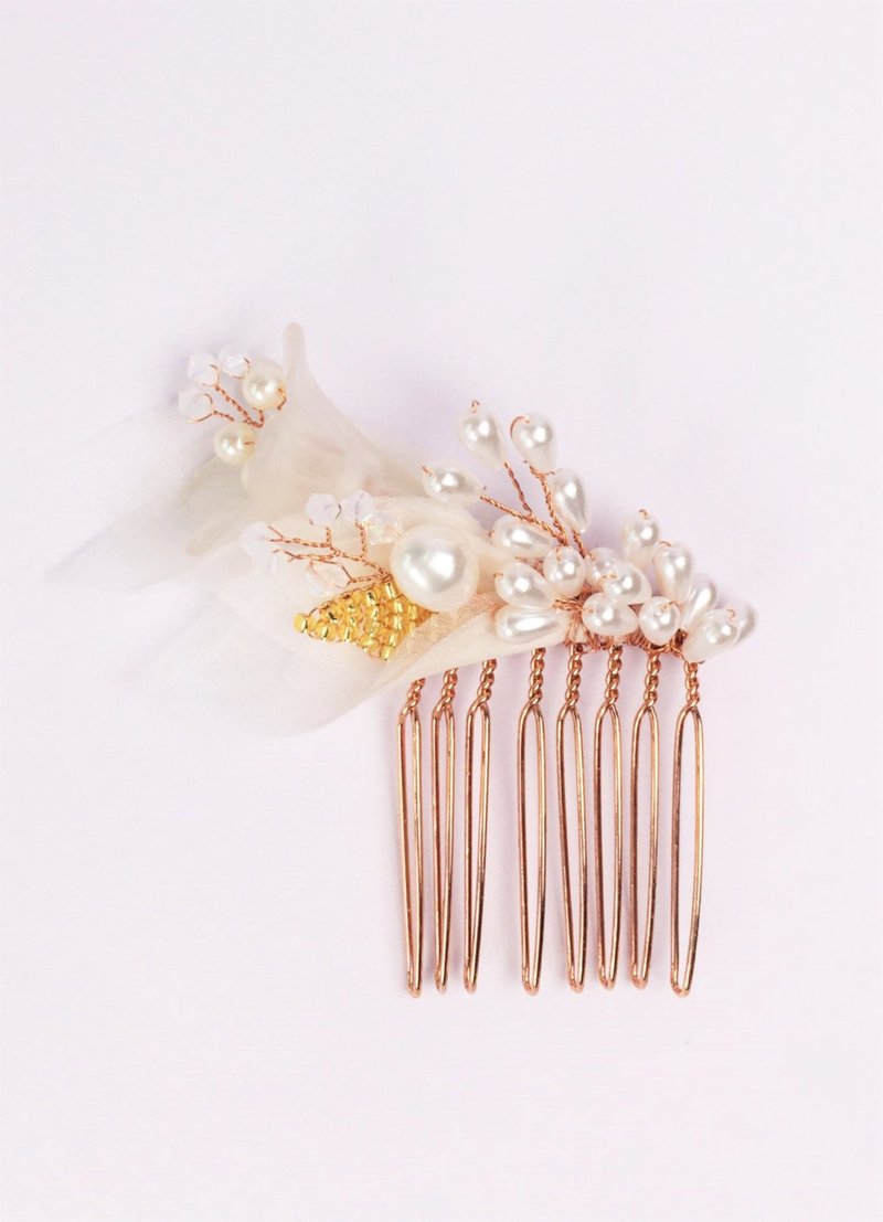 Bridal rose gold flower comb, Bridal flower hairpiece headpiece. - Hair Accessories - Pearl White