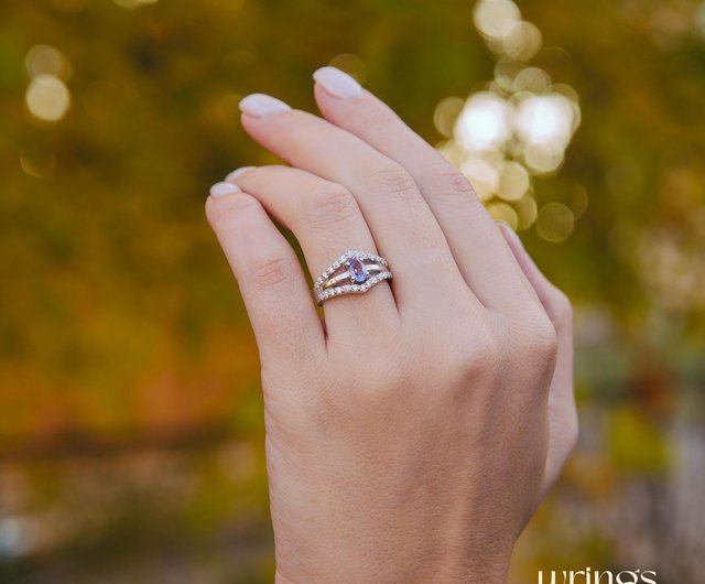 女性用縦長楕円形アメジスト婚約指輪、ダブルシェブロンパープル宝石