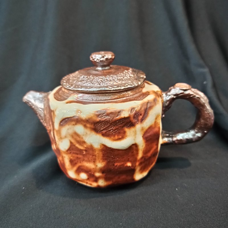 Shino glaze teapot Chen Xuanheng hand-drawn embryo gas kiln reduction firing - ถ้วย - ดินเผา หลากหลายสี