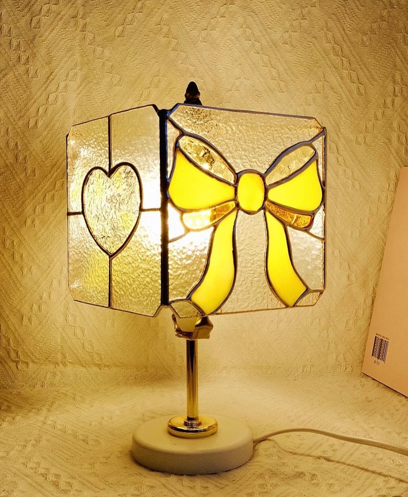 スクエアテーブルランプ - リボン - 照明・ランプ - ガラス 