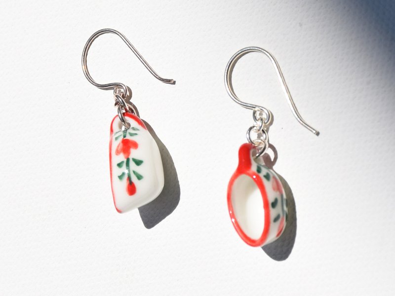 FLOWER BLOOM CUP, CERAMIC EARRING WITH SILVER 92.5% - 耳環/耳夾/耳骨夾 - 陶 紅色