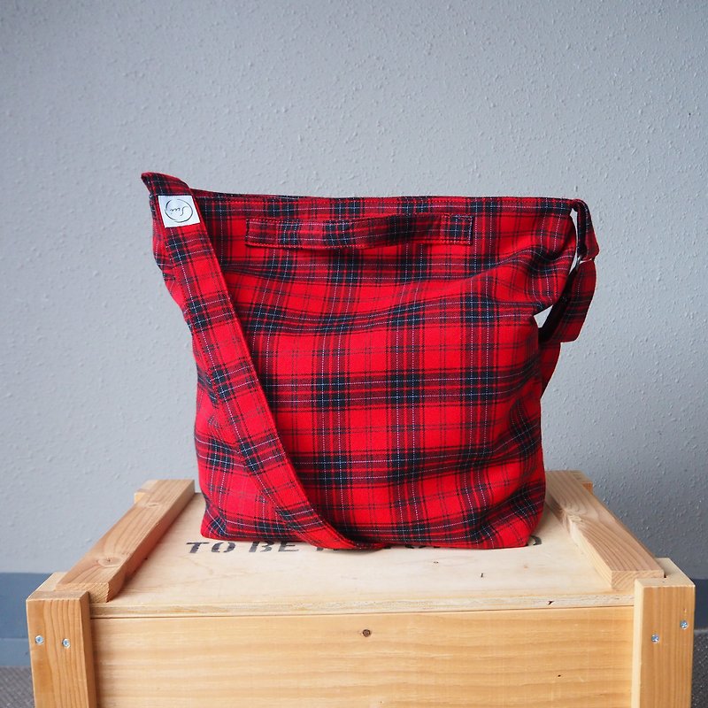 Tartan check shoulder bag, red - Messenger Bags & Sling Bags - Cotton & Hemp Red