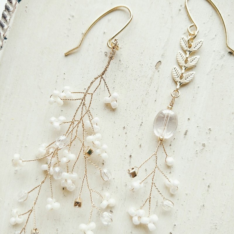 串珠 編織 浪漫花蕊  白玉  耳環 可改夾式 - 耳環/耳夾 - 其他材質 