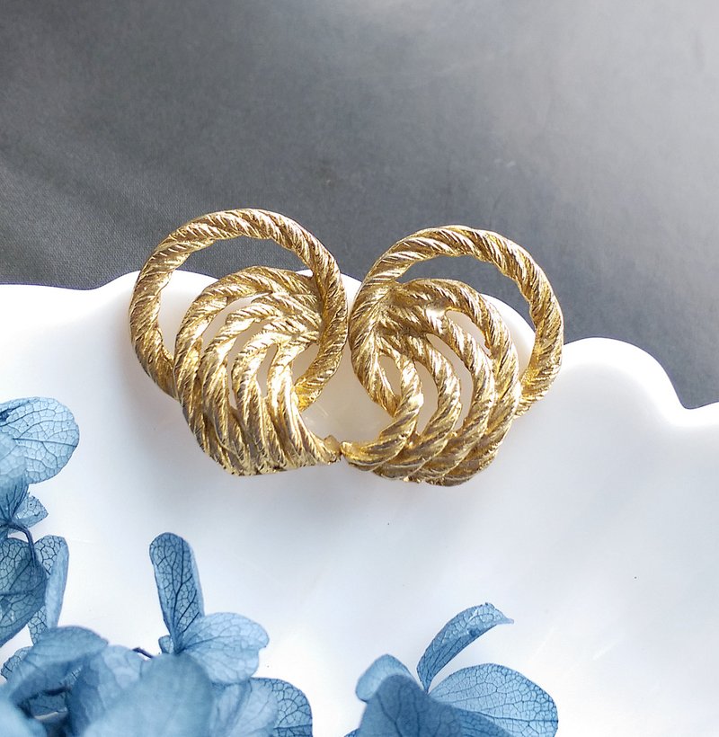 Vintage Jewelry 西洋古董飾品 金色調 對稱 金繩索 針式耳環 - 耳環/耳夾/耳骨夾 - 其他金屬 金色