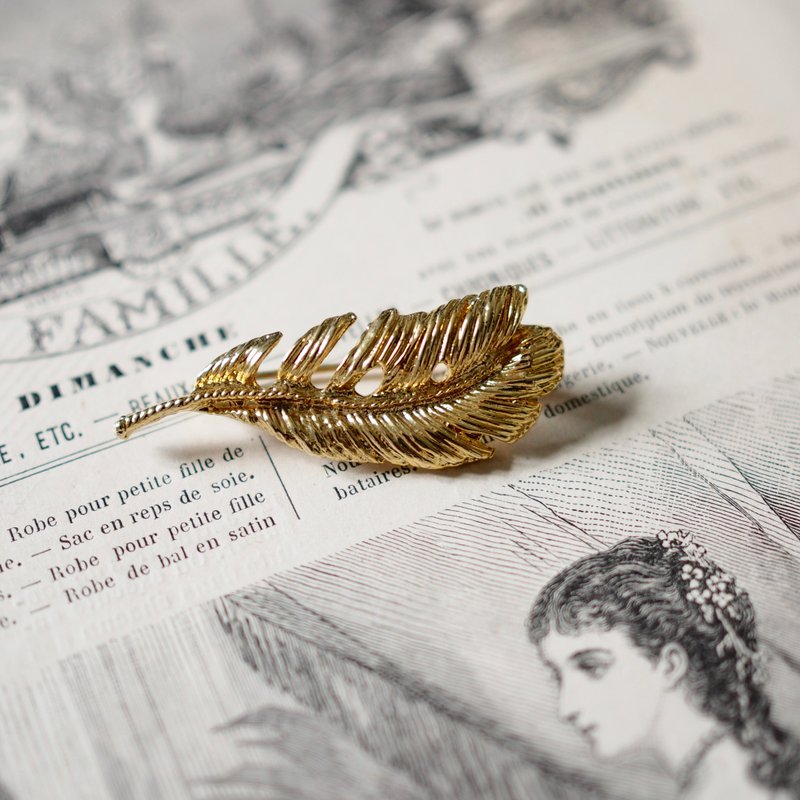 French vintage metal feather brooch/pin - เข็มกลัด - โลหะ สีทอง