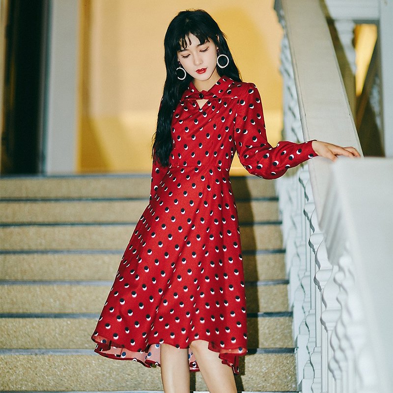 [Spring special] women's spring wear pierced V-neck wave point dress dress YGD81347 - One Piece Dresses - Polyester Red