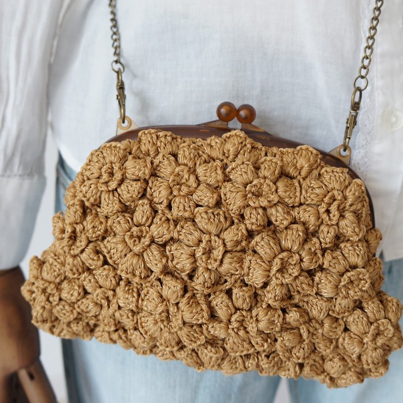 Ba-ba handmade Poppy puff knitting mini-bag  No.C1470 - 手提包/手提袋 - 其他材質 咖啡色