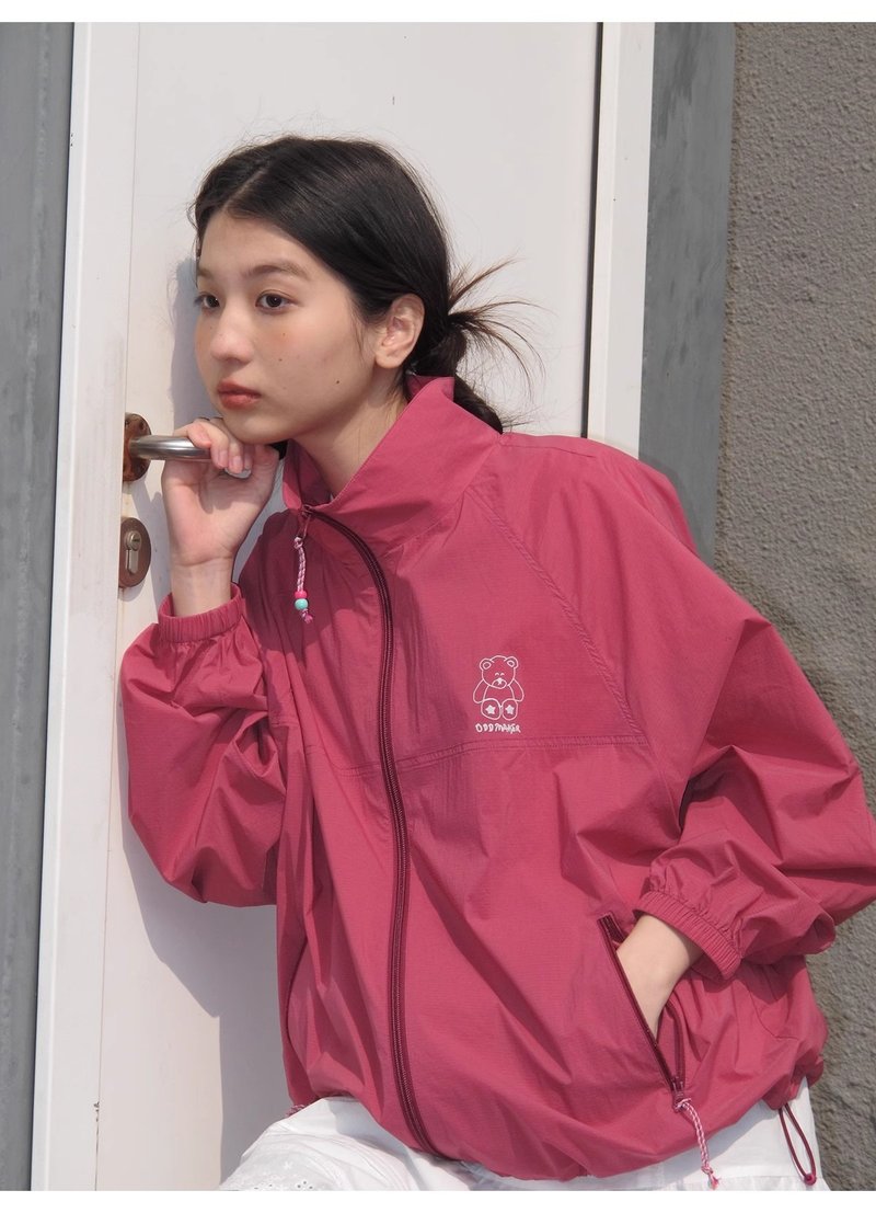 odd maker 樹莓粉立領防曬外套女春秋薄款寬松百搭夾克 - 女上衣/長袖上衣 - 其他人造纖維 