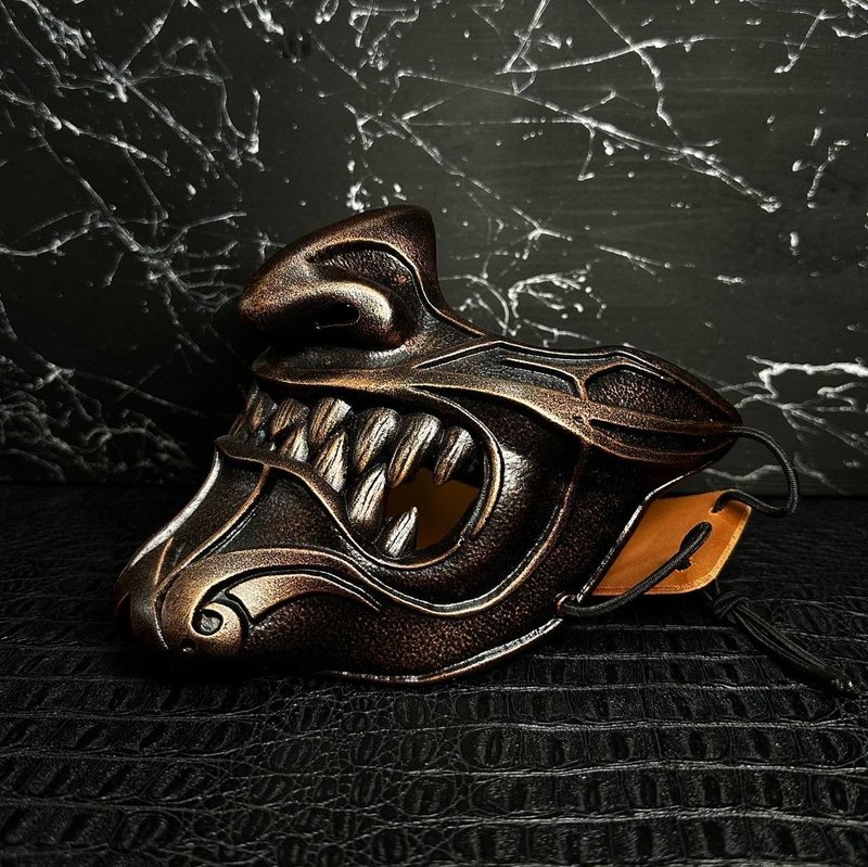 Samurai mask: Bronze&Black, Japanese Warrior mask, Genshin Mempo Mask, Oni mask - 口罩/口罩收納套 - 樹脂 黑色