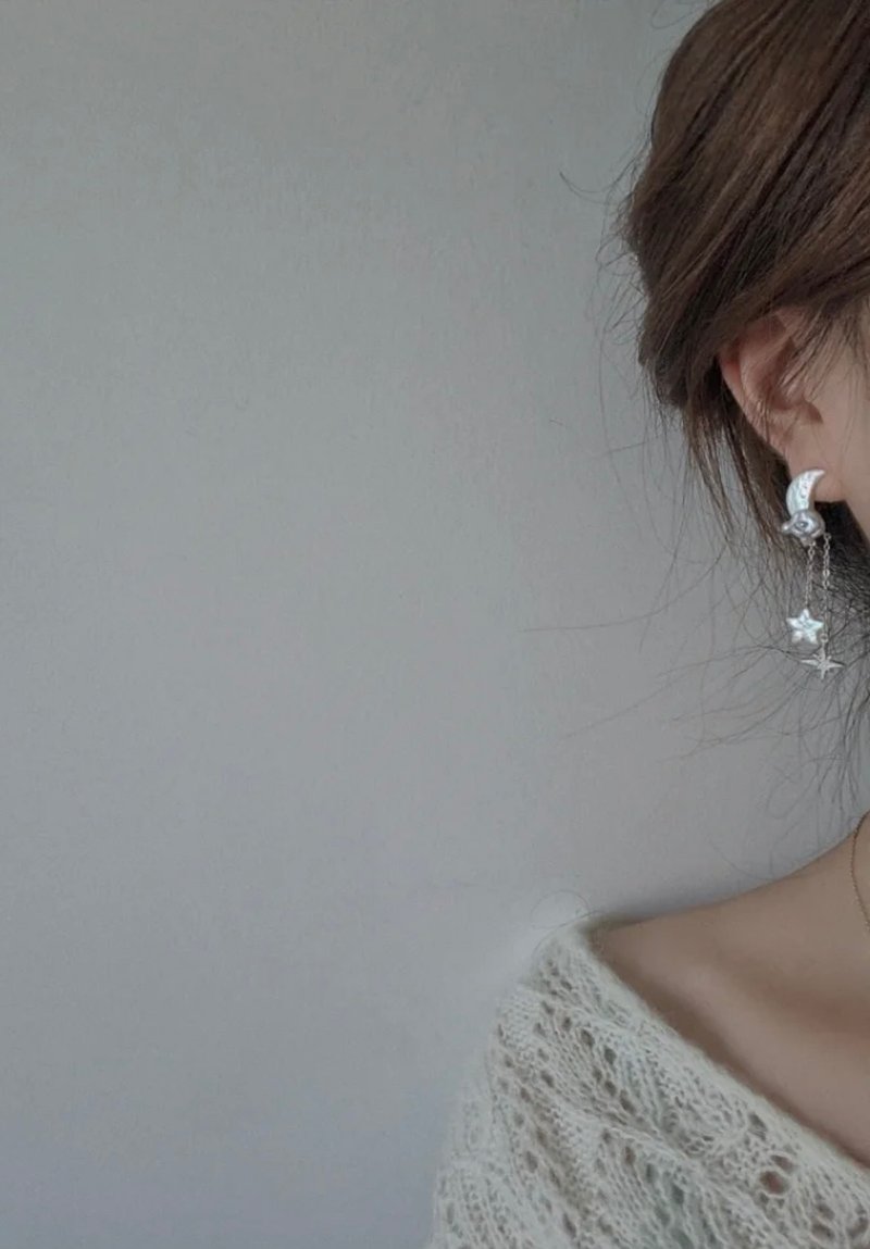 YuanPearl natural aurora baroque star and moon pearl earrings tassel long pure silver earrings - ต่างหู - ไข่มุก ขาว