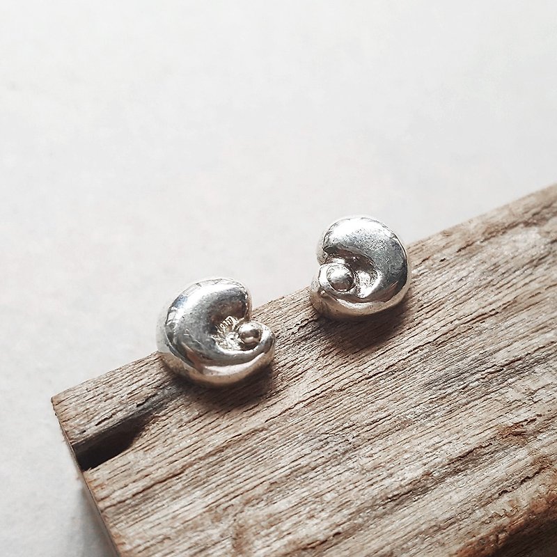 Spiral Silver Earrings / Tremella - ต่างหู - เงินแท้ สีเงิน