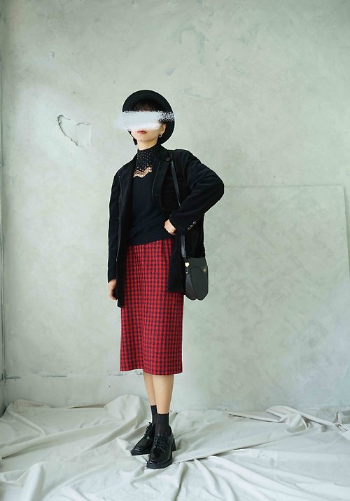 4.5studio 尋寶古著-日本品牌個性紅黑千鳥格過膝裙-套裝