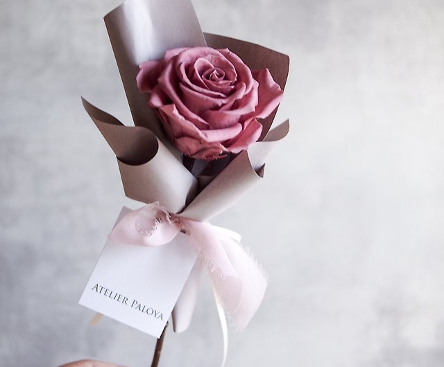 How to wrap a Korean-Style Single Rose Bouquet 