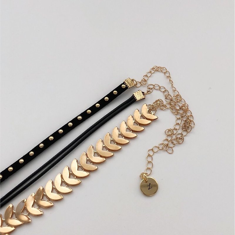 Golden leaf necklace three-piece - สร้อยคอ - หนังเทียม สีทอง