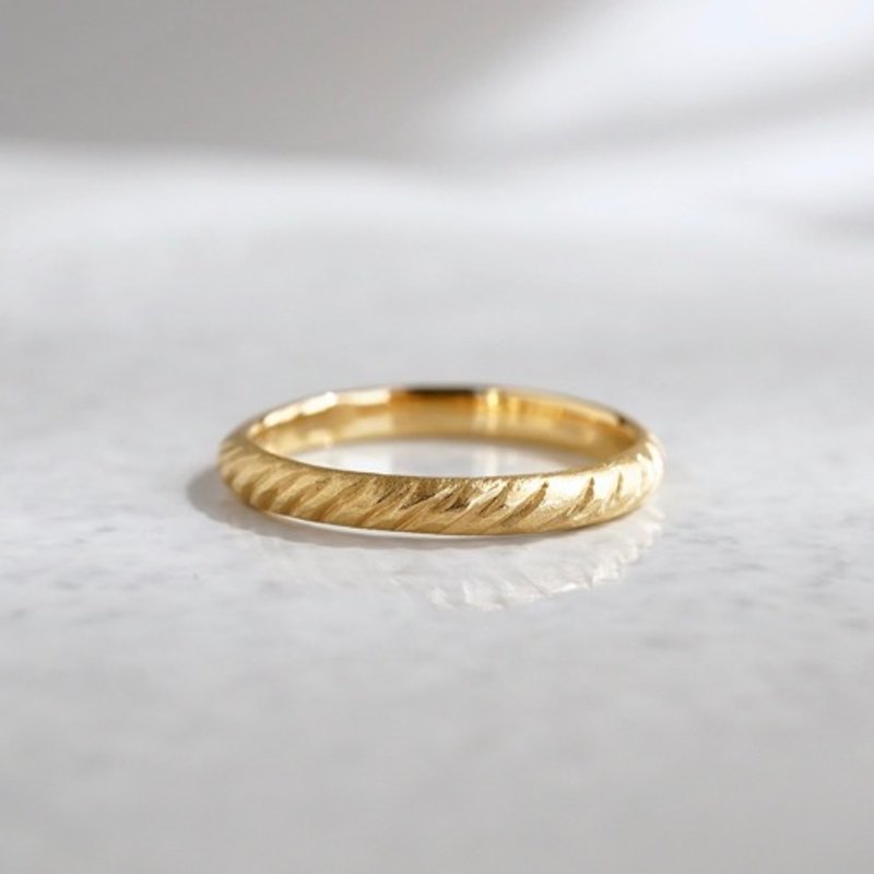 K18 Carved ring [R083K18] - แหวนทั่วไป - โลหะ 