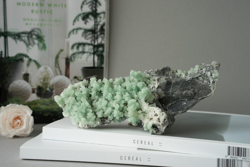 天然拡散緑色蛍石結晶の鉱石シリーズ - アロマ・線香 - クリスタル グリーン
