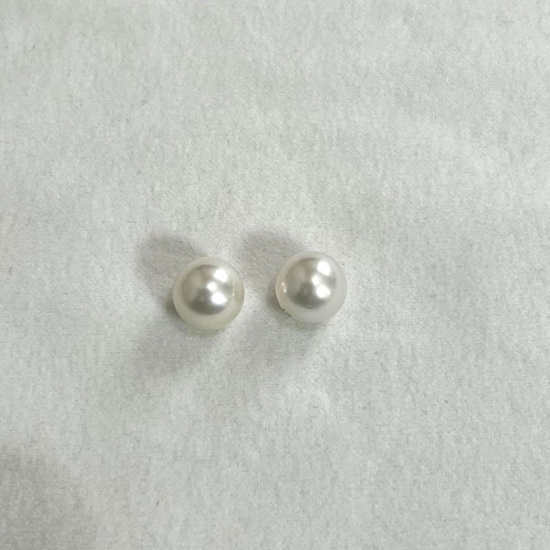 Single Pearl Stud Earring White Pearl 12mm South Sea Pearl - ต่างหู - ไข่มุก ขาว