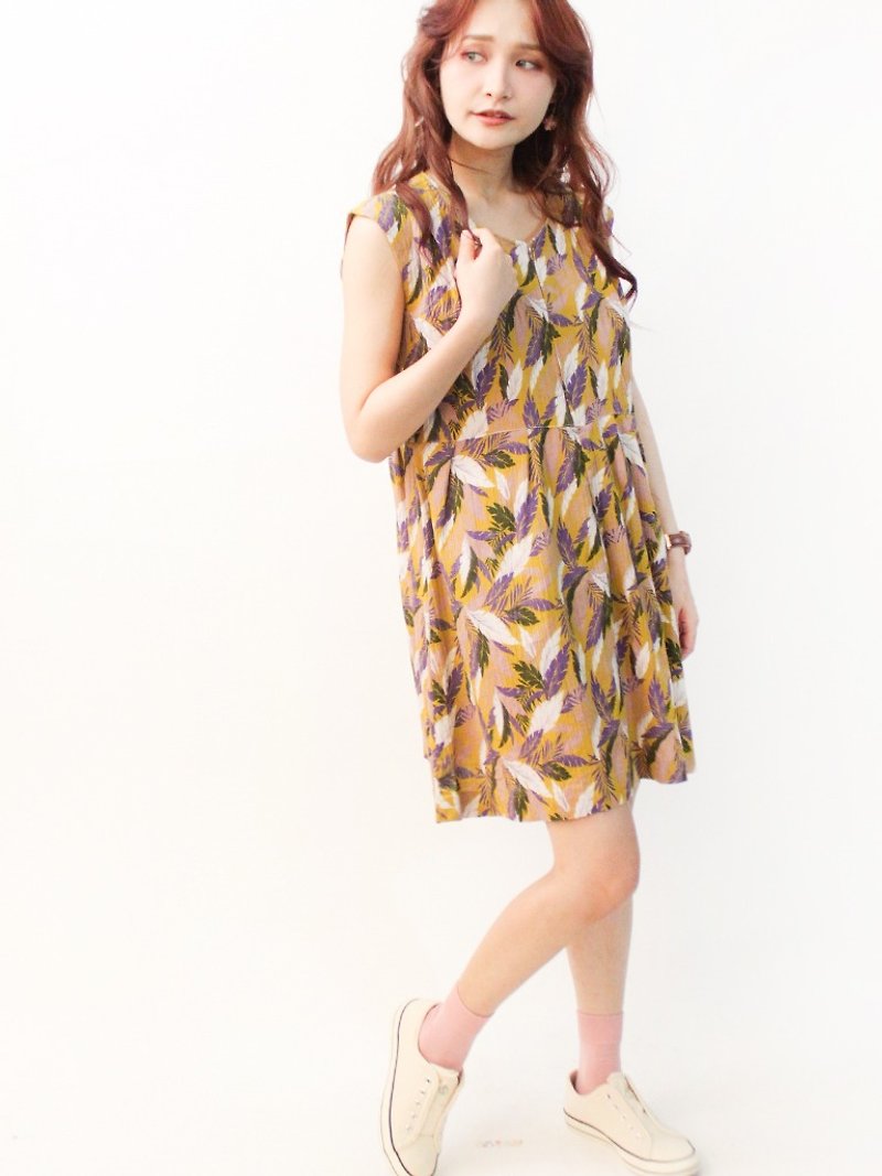 復古夏日熱帶風情葉子印花橄欖黃無袖古著洋裝 Vintage Dress - 洋裝/連身裙 - 聚酯纖維 橘色