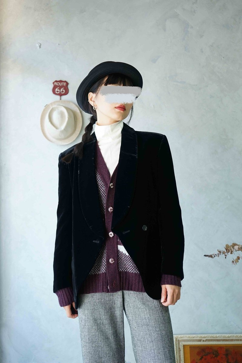 Treasure Hunt Vintage - Calvin Klein Black Textured Velvet Formal Shawl Collar Blazer - Women's Blazers & Trench Coats - Polyester Black