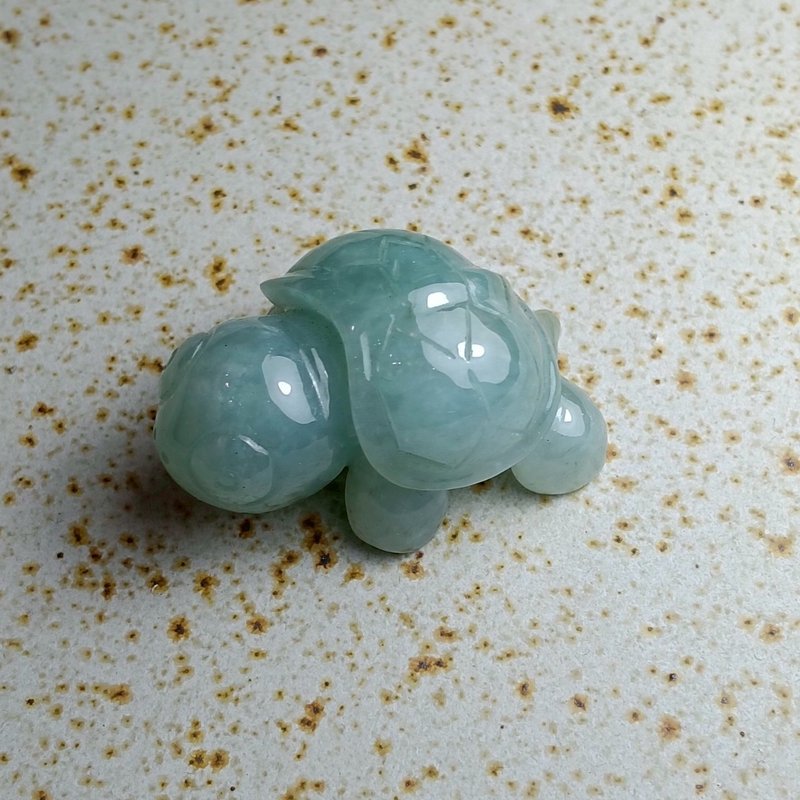 J0234天然翡翠A貨 . 冰種湖水烏龜寶寶.健康.擺件. - 擺飾/家飾品 - 玉石 