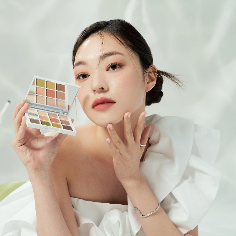 【Muzigae Mansion】Water Ripple 12 Colors Eyeshadow Palette - Eye Makeup - Other Materials Multicolor