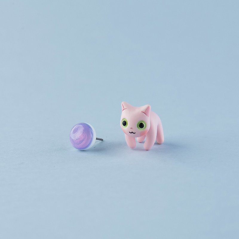 Sphynx Cat - Polymer Clay Earrings, Handmade&Handpaited - 耳環/耳夾 - 黏土 粉紅色