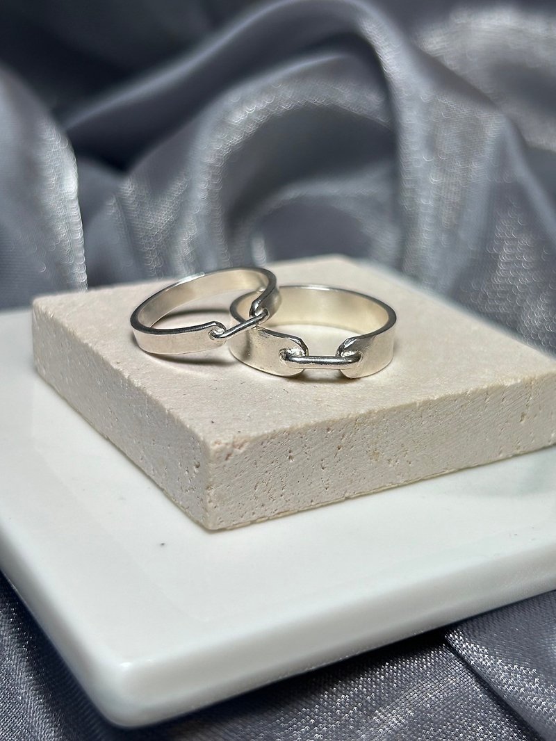 Handmade sterling silver ring - แหวนทั่วไป - โลหะ สีเงิน