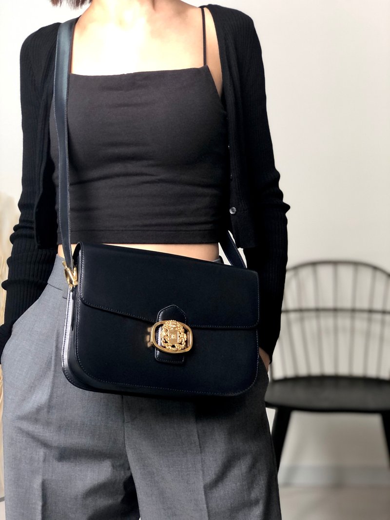 [Direct from Japan Brand Used Bag] CELINE Celine Shoulder Bag Dark Navy Blazon Emblem Leather Crossbody Vintage Adajxe - Messenger Bags & Sling Bags - Genuine Leather Blue