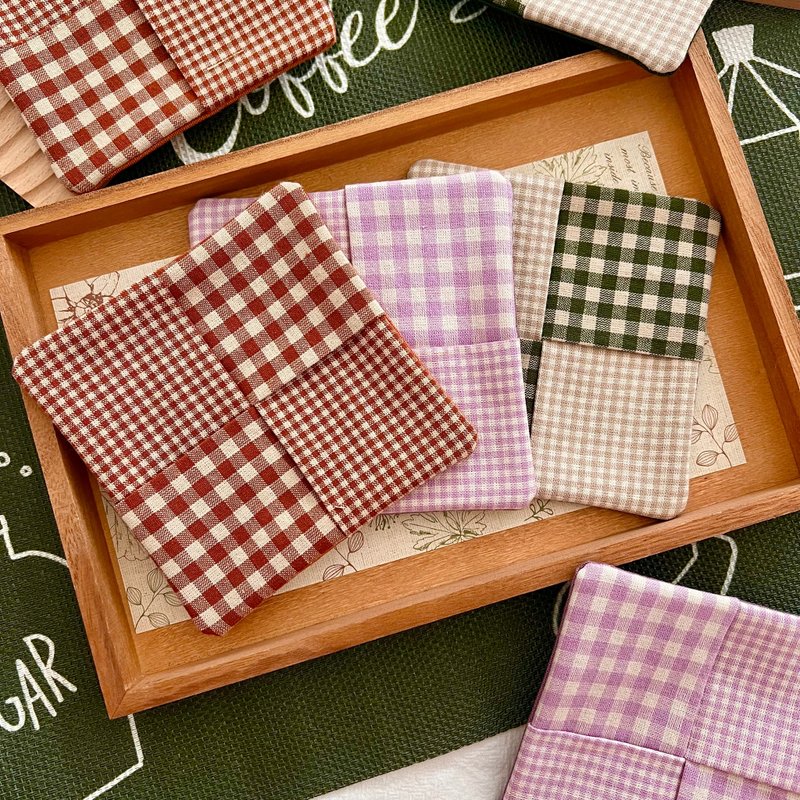 Handmade coasters large and small plaid plaid cloth coasters - ที่รองแก้ว - ผ้าฝ้าย/ผ้าลินิน หลากหลายสี