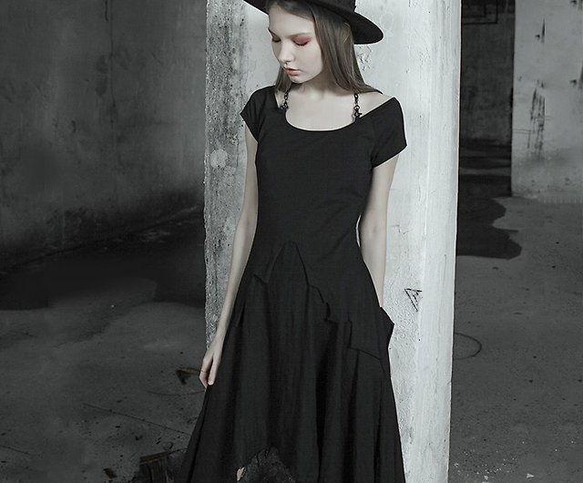 Gothic Witch Gorgeous High Slit Dress/ Dress - Shop PUNK RAVE Evening  Dresses & Gowns - Pinkoi