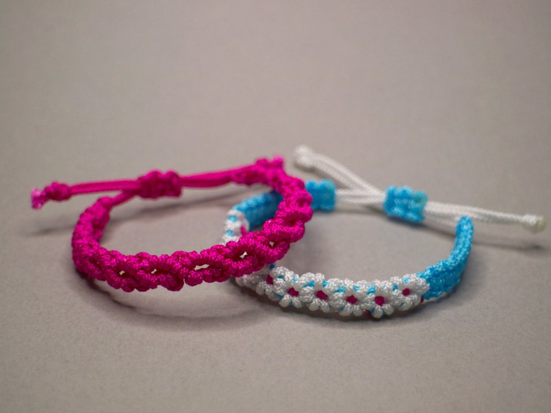 Lucky handmade bracelet-knot - สร้อยข้อมือ - ไฟเบอร์อื่นๆ 