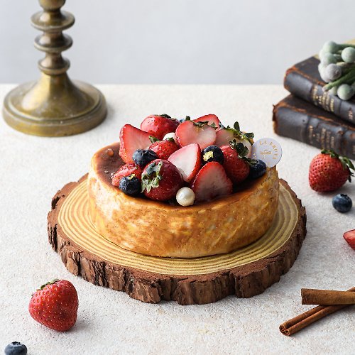 La Fruta 朗芙法式甜點 【La Fruta 朗芙】草莓巴斯克乳酪蛋糕/ 6吋