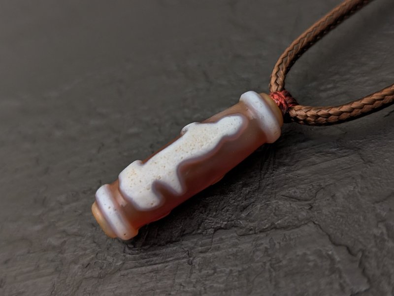 Kuan Yin Dzi bead pendant necklace natural genuine Tibetan vintage agate amulet - สร้อยคอ - เครื่องเพชรพลอย 