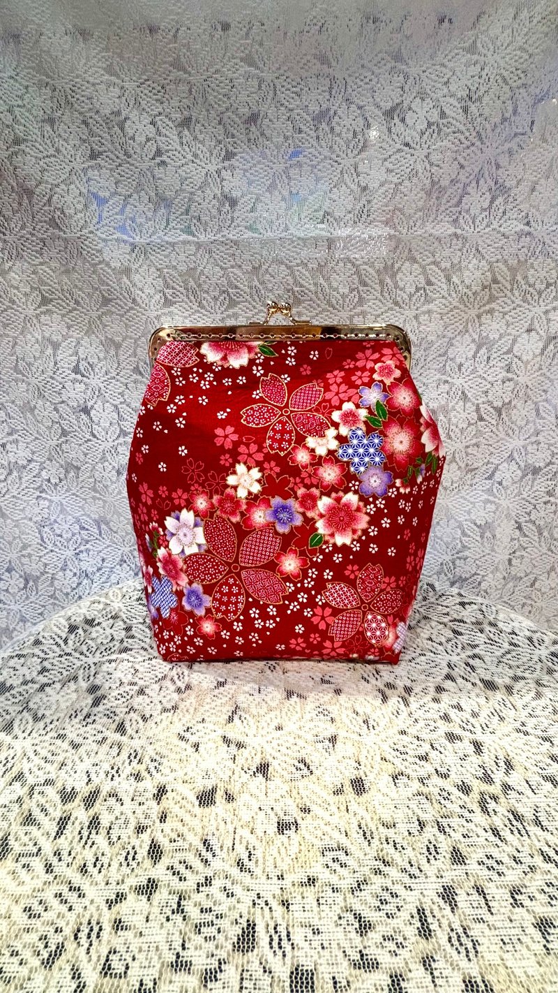 MBC 人手製 櫻花燙金 15cm 框 口金包 紅色 - 側背包/斜背包 - 棉．麻 紅色