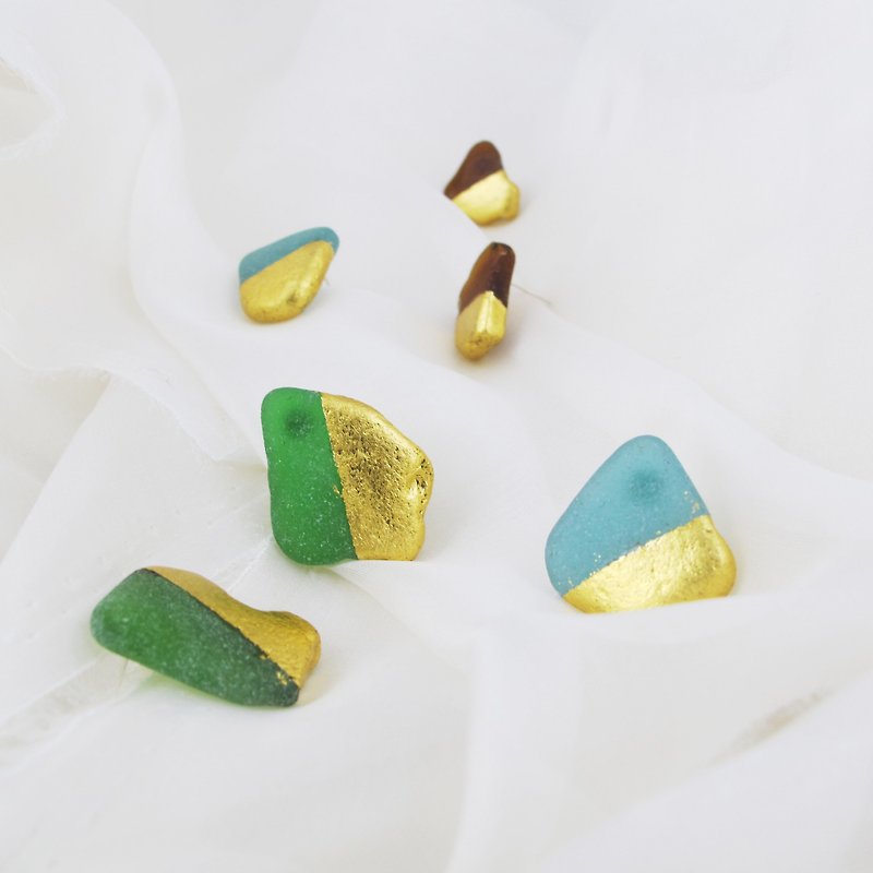 【Customized gift】Little golden sea glass earrings (clip-on changeable) - Earrings & Clip-ons - Sterling Silver 