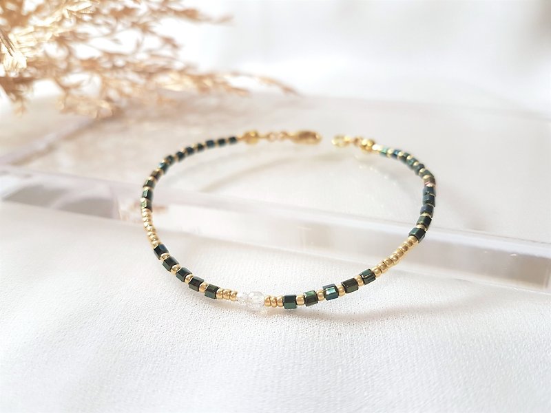 Grass Mountain‧ Labradorite Crystal Beaded Bracelet - สร้อยข้อมือ - เครื่องประดับพลอย สีเขียว