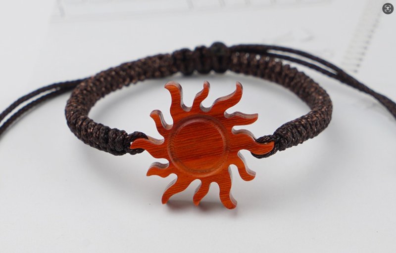 Simple handmade sun sandalwood handwoven bracelet - สร้อยข้อมือ - ไม้ สีกากี