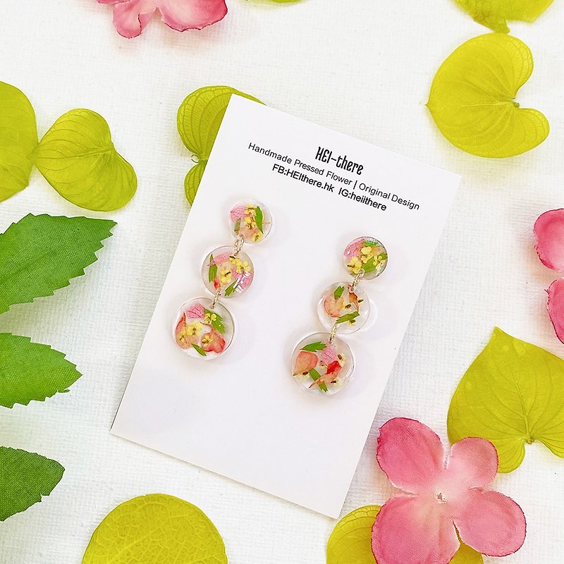 The Blossom - 3 Dots Pressed flower earrings - ต่างหู - พืช/ดอกไม้ สีแดง