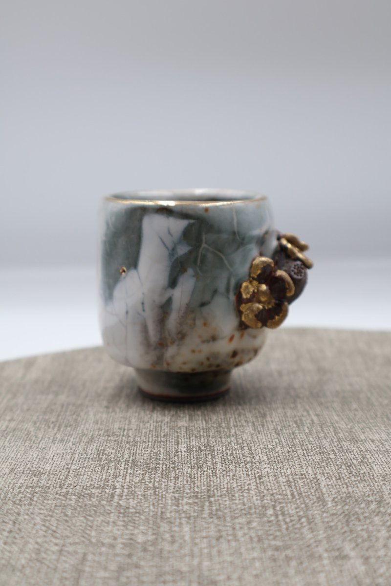 墨志野鎏金梅花杯-直口-開片系列-容量約80cc - 茶壺/茶杯/茶具 - 陶 