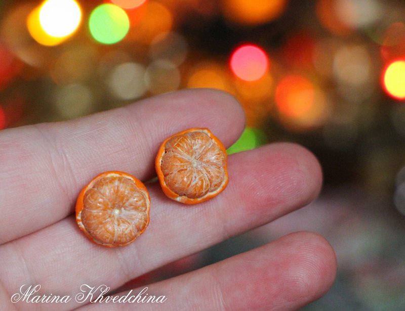 Mandarin stud earrings Citrus Vegetarian Gifts - 耳環/耳夾/耳骨夾 - 黏土 多色