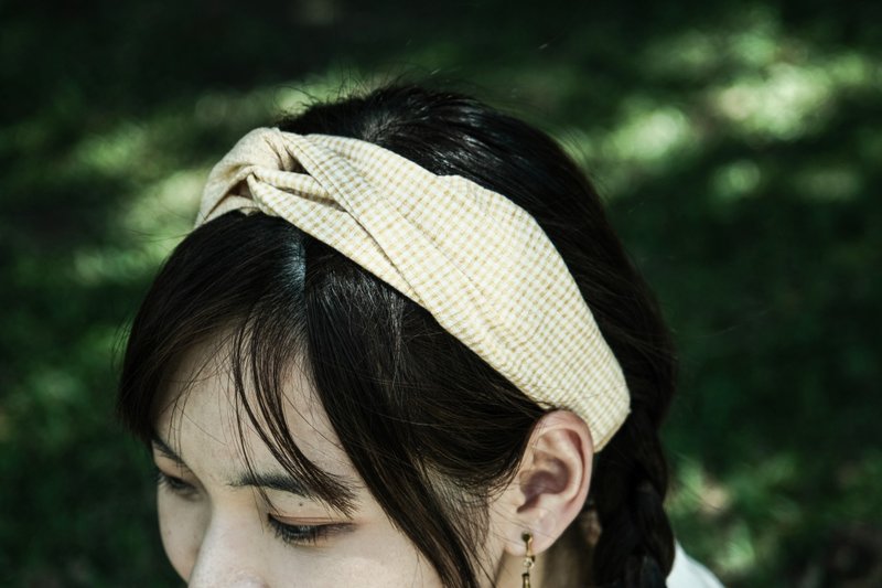 Cross hairband [yellow/yellow plaid] - เครื่องประดับผม - ผ้าฝ้าย/ผ้าลินิน สีเหลือง