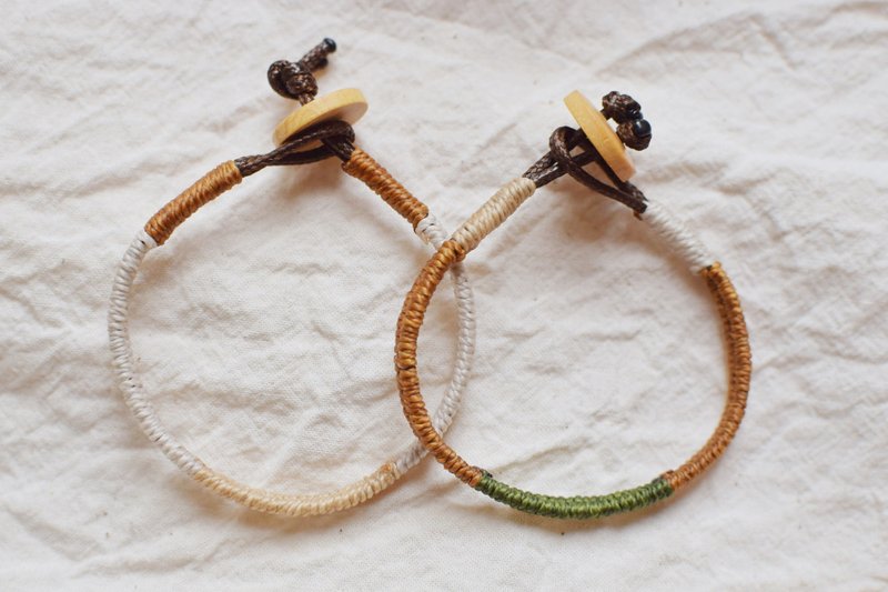 Bamboo Wax Line Bracelet X Bracelet - สร้อยข้อมือ - วัสดุอื่นๆ 