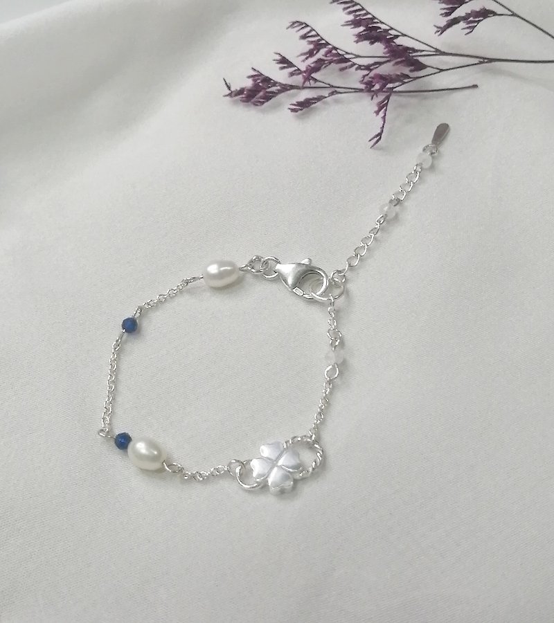 Clover sterling silver bracelet 925 sterling silver sapphire moonstone pearl bracelet handmade - สร้อยข้อมือ - เงินแท้ สีเงิน