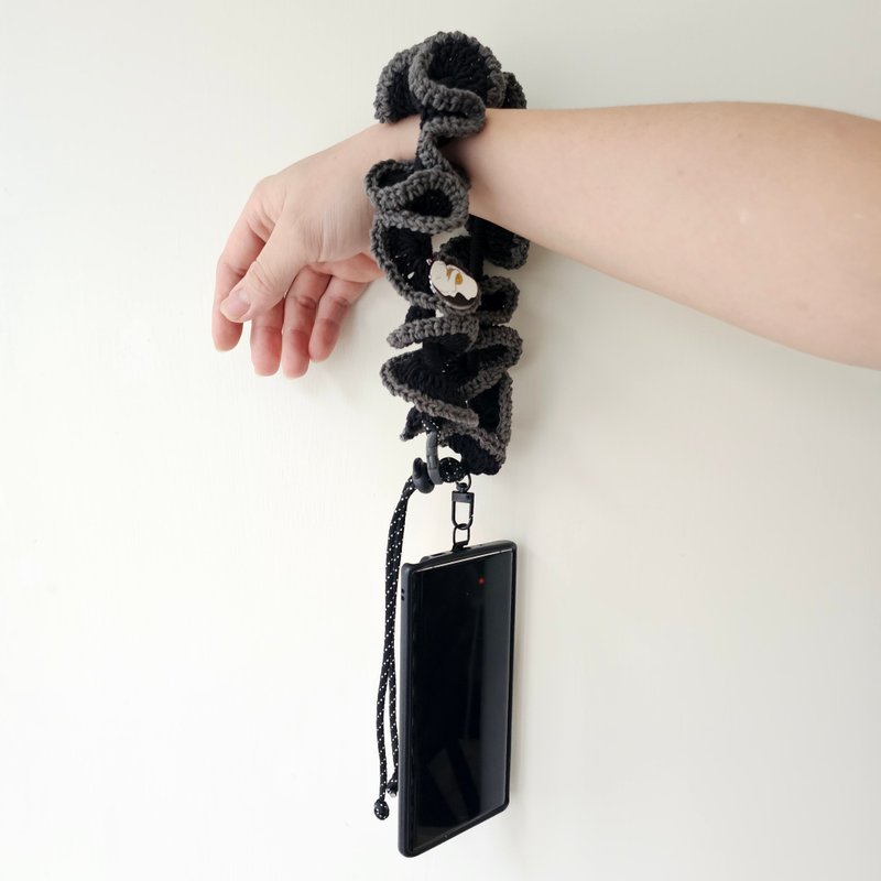 Braided mobile phone lanyard/drink carrying rope - Mo Yang - เชือก/สายคล้อง - ผ้าฝ้าย/ผ้าลินิน สีดำ